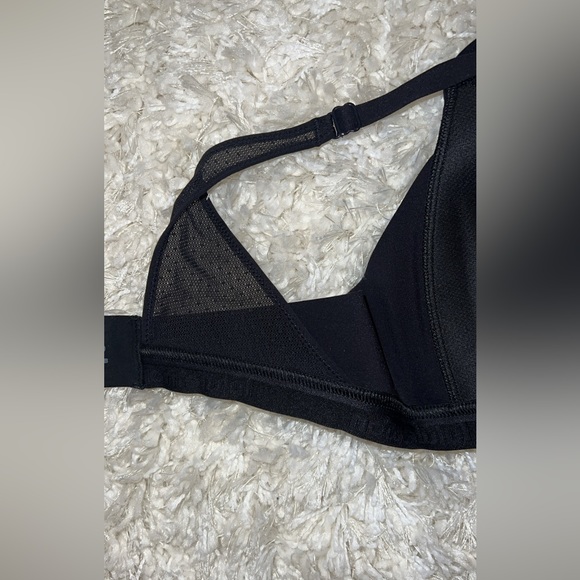 Lululemon black bra mesh straps with hook and eye clasps - Picture 3 of 3